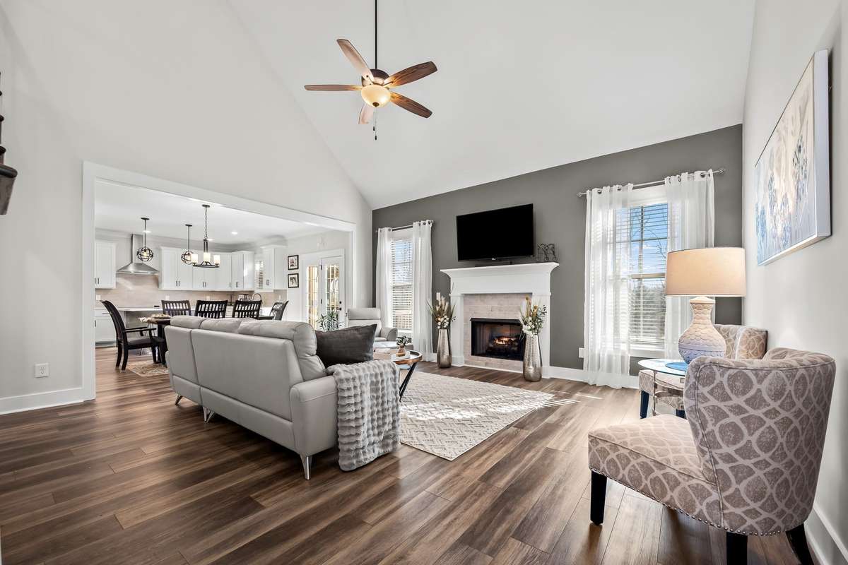 Open Concept Living!