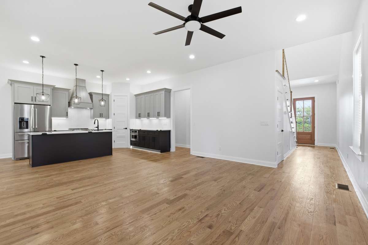 Two tone cabinetry in the kitchen.
