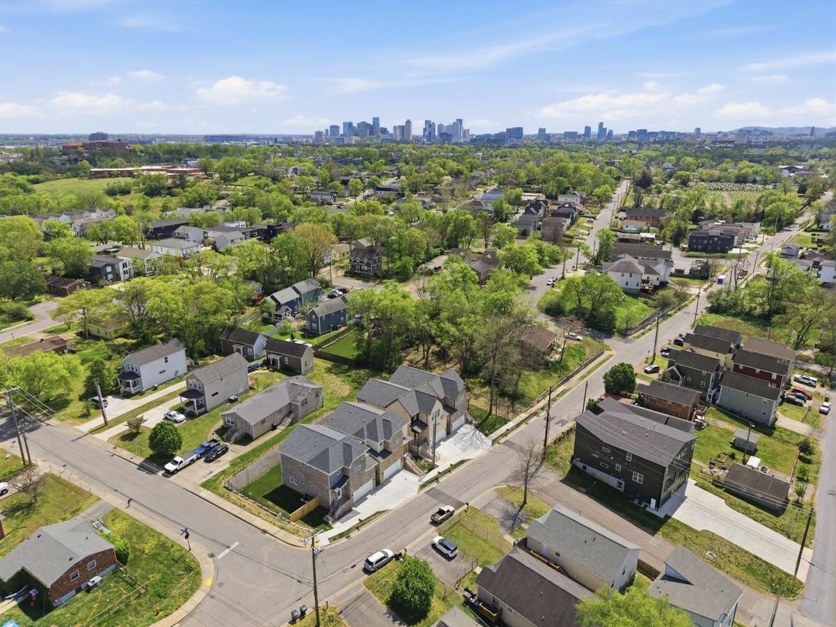 Close to Downtown