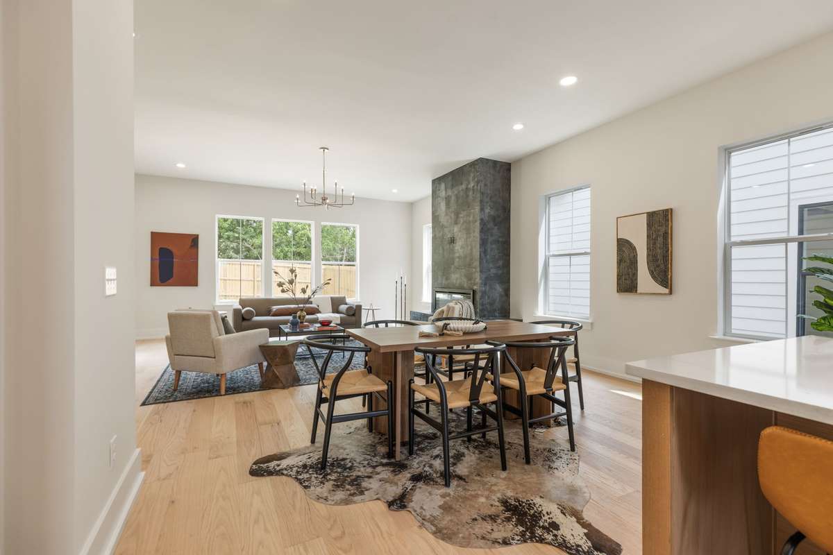 Great Dining Area.