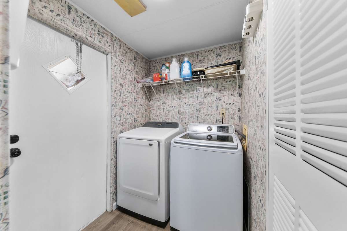 Washer and dryer convey