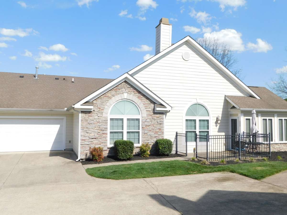 Garage attached, Extra Storage - Lawn Maintenance included