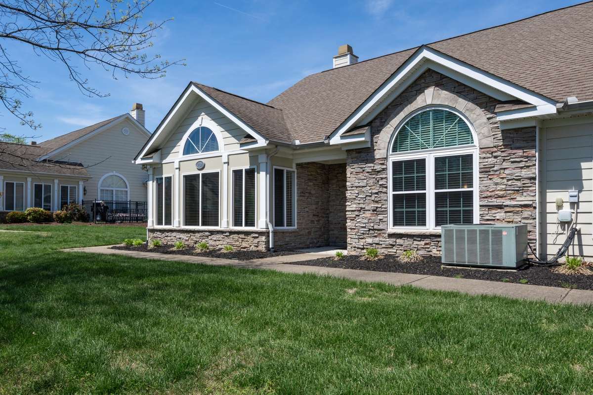 Stone and Hardiboard Construction, well maintained