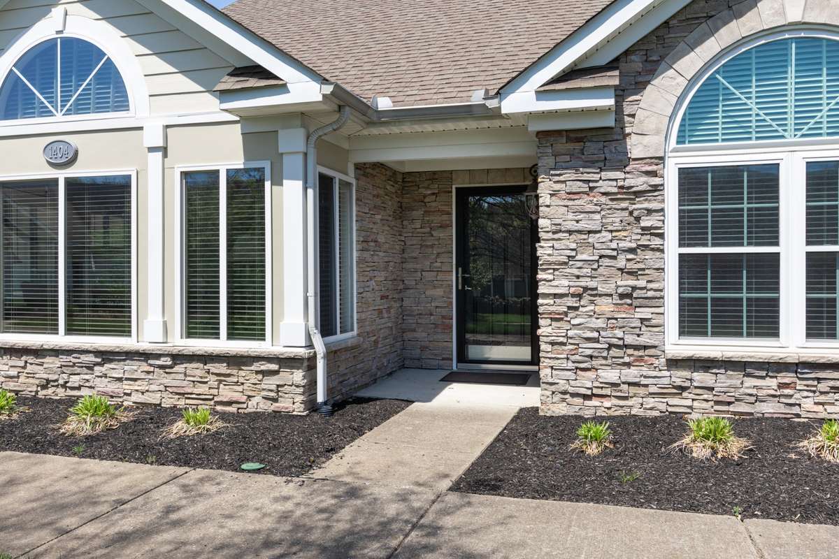 No Obstacle Entryways both side and front
