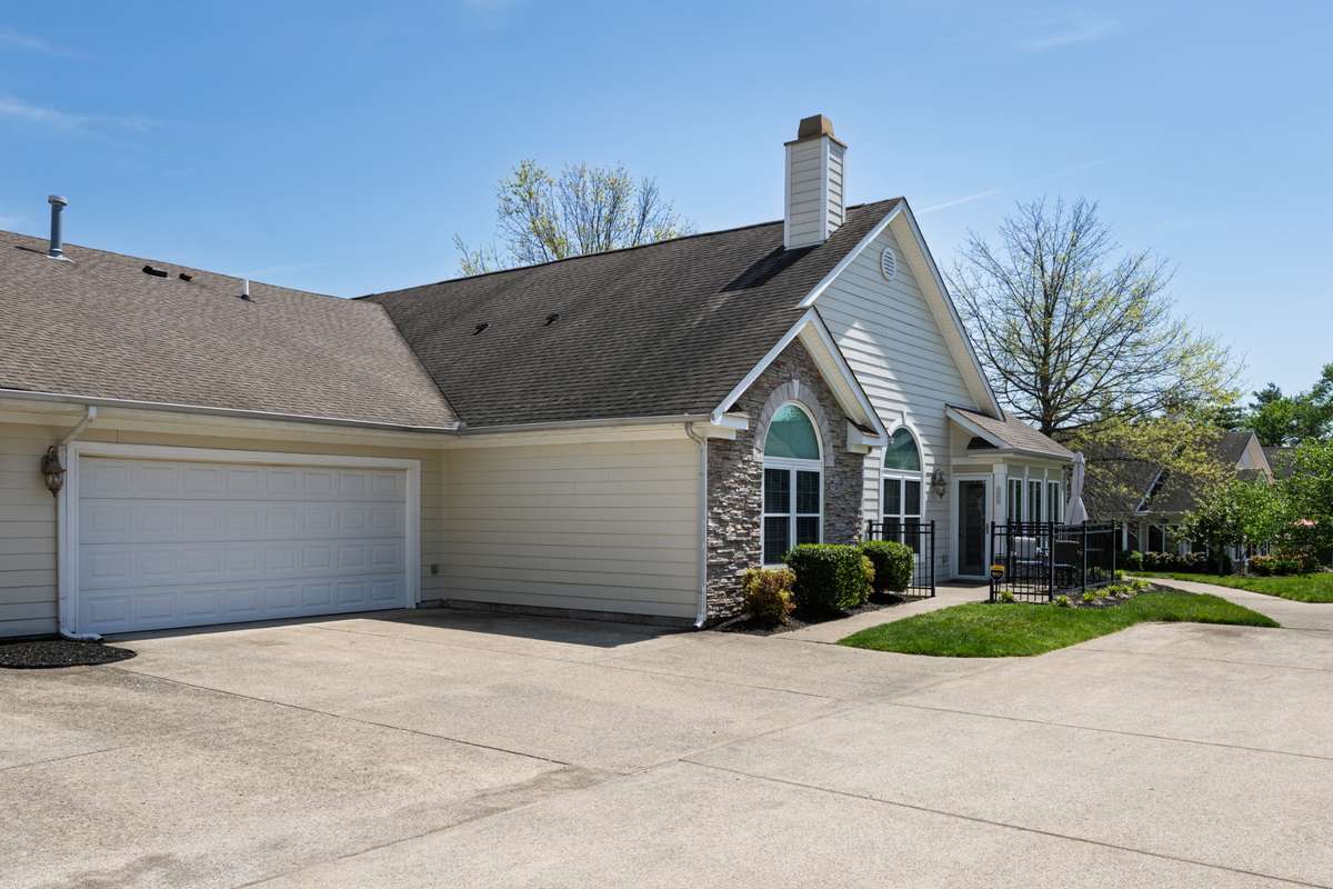 Captivated buyers notice there are Zero Steps or stairs and all handicapped accessible.
