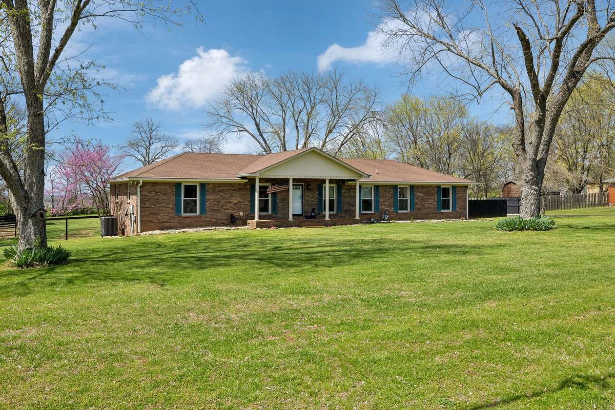 Welcome to 438 Nichols Circle W. Enjoy Tennessee country living on this 5 acre equestrian 
property.