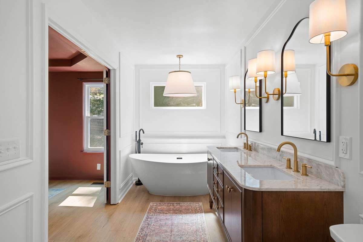 stunning resort-style bath