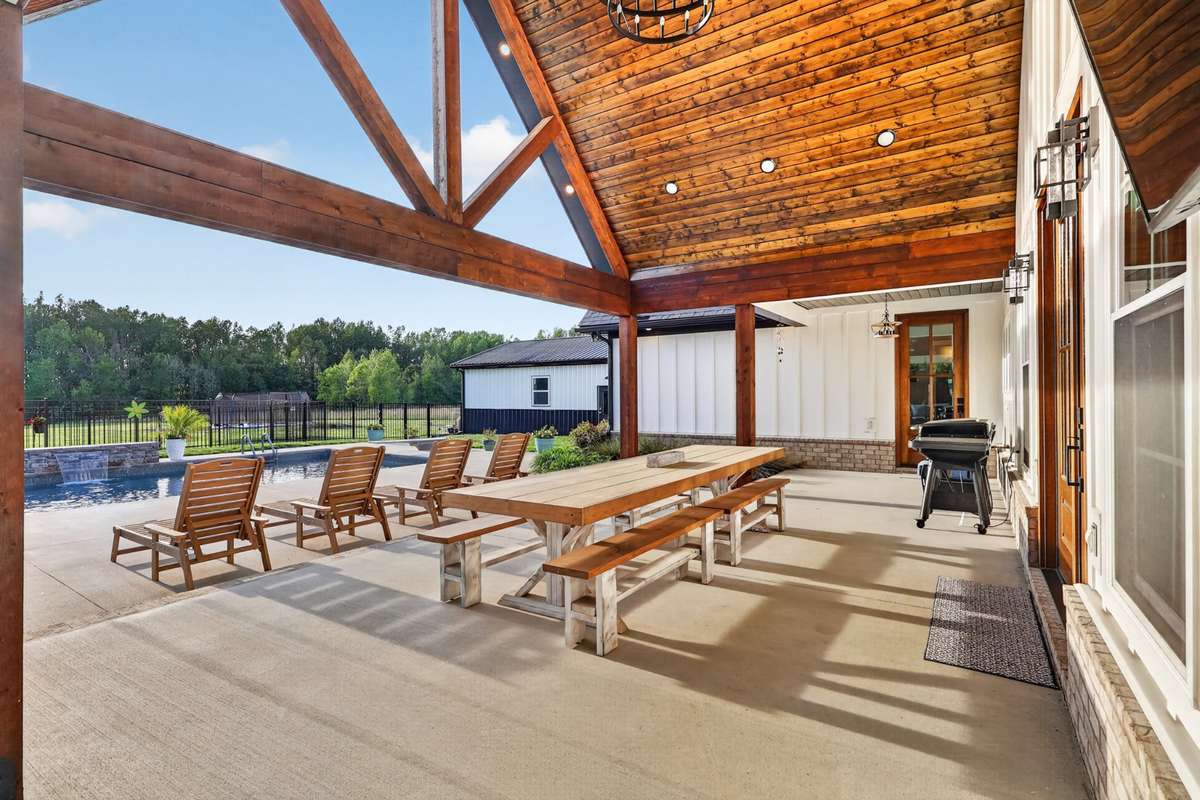 Breathtaking outdoor-living!! The ceiling is a must-see in person! Pics do not do this back patio justice!