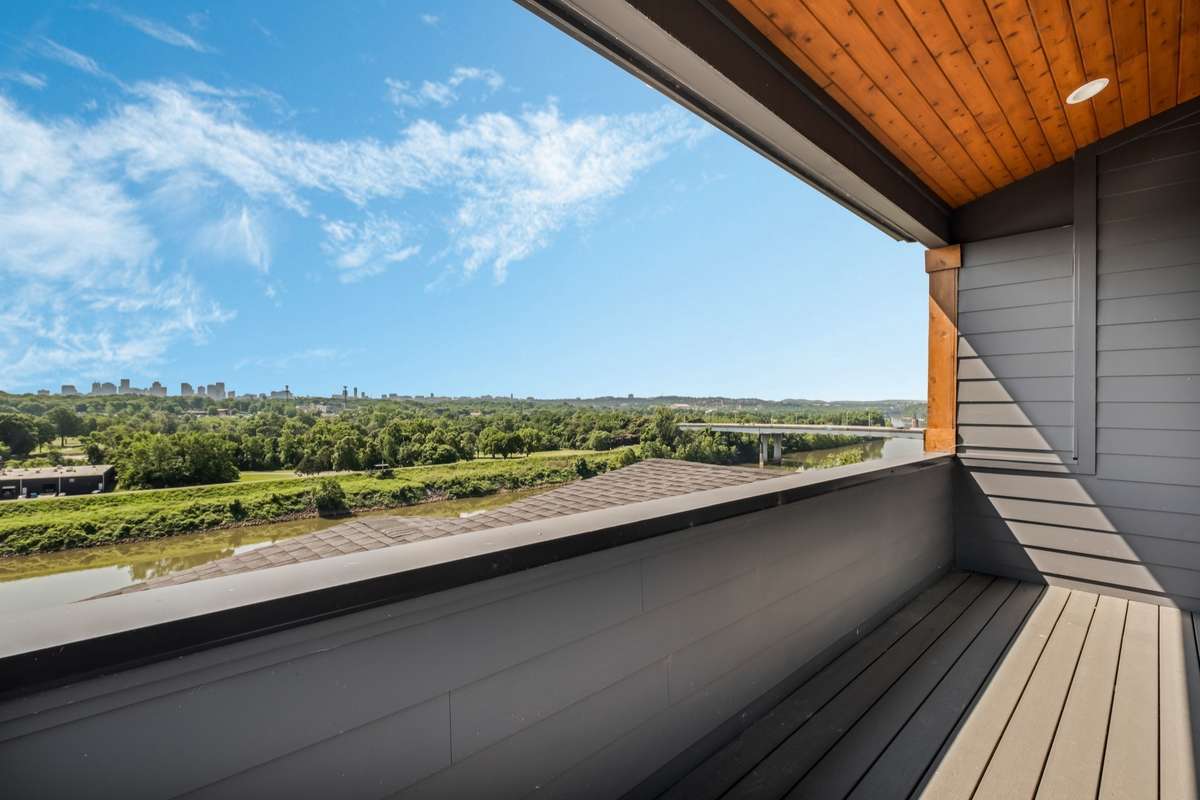 Start and end your day with panoramic skyline views from your private balcony - a personal sanctuary above the city.
