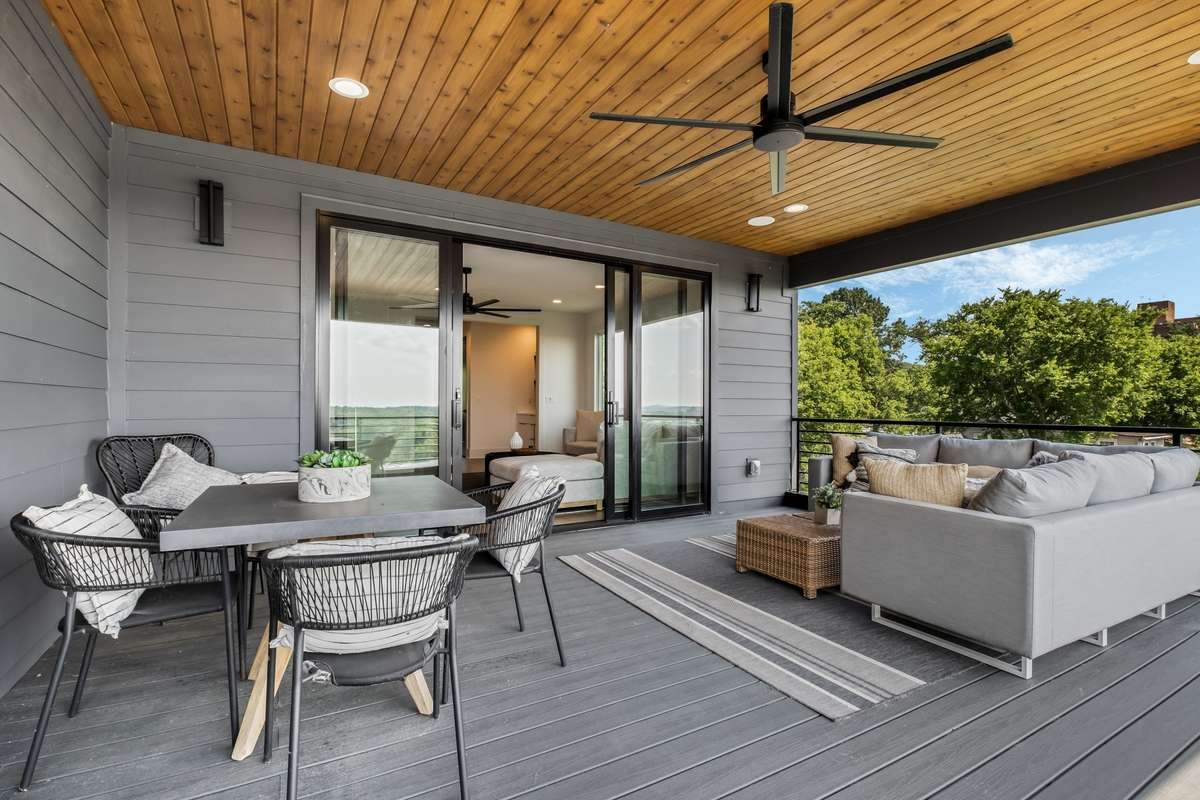 Perfect for hosting or relaxing - skyline sunsets and river breezes await.