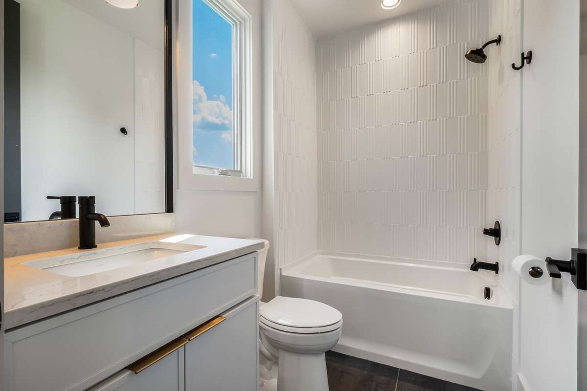 Beautiful tile work thru-out