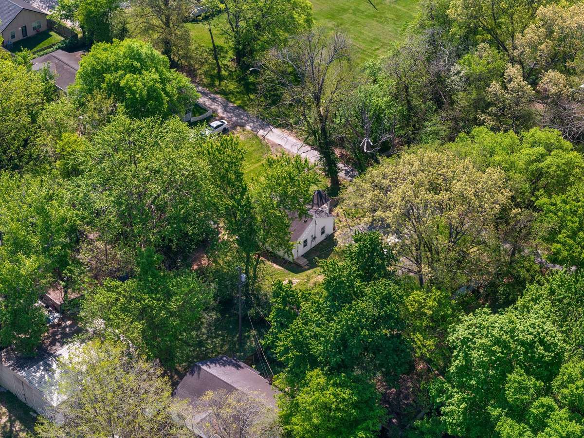 So much privacy and natural beauty!