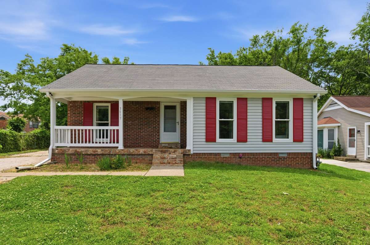 Welcome home to fabulous Donna Kay Drive!