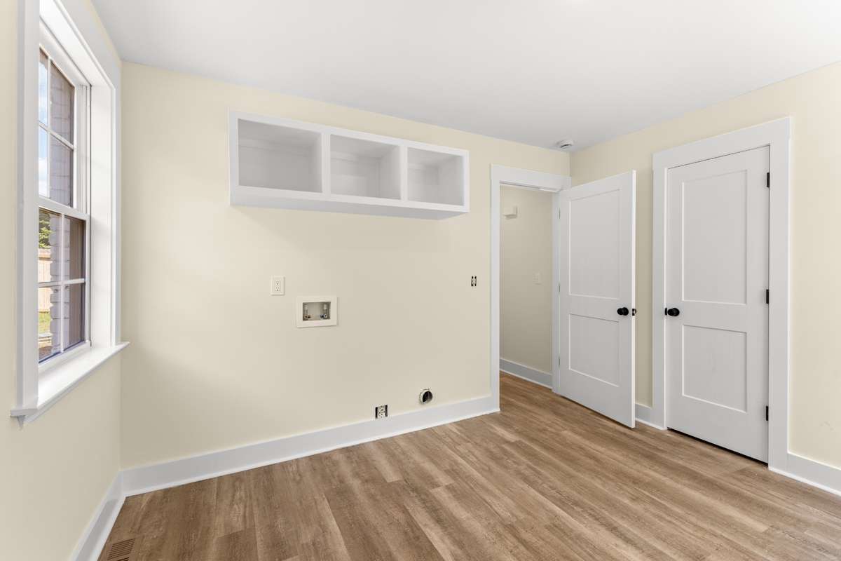 Laundry/Office/Utility