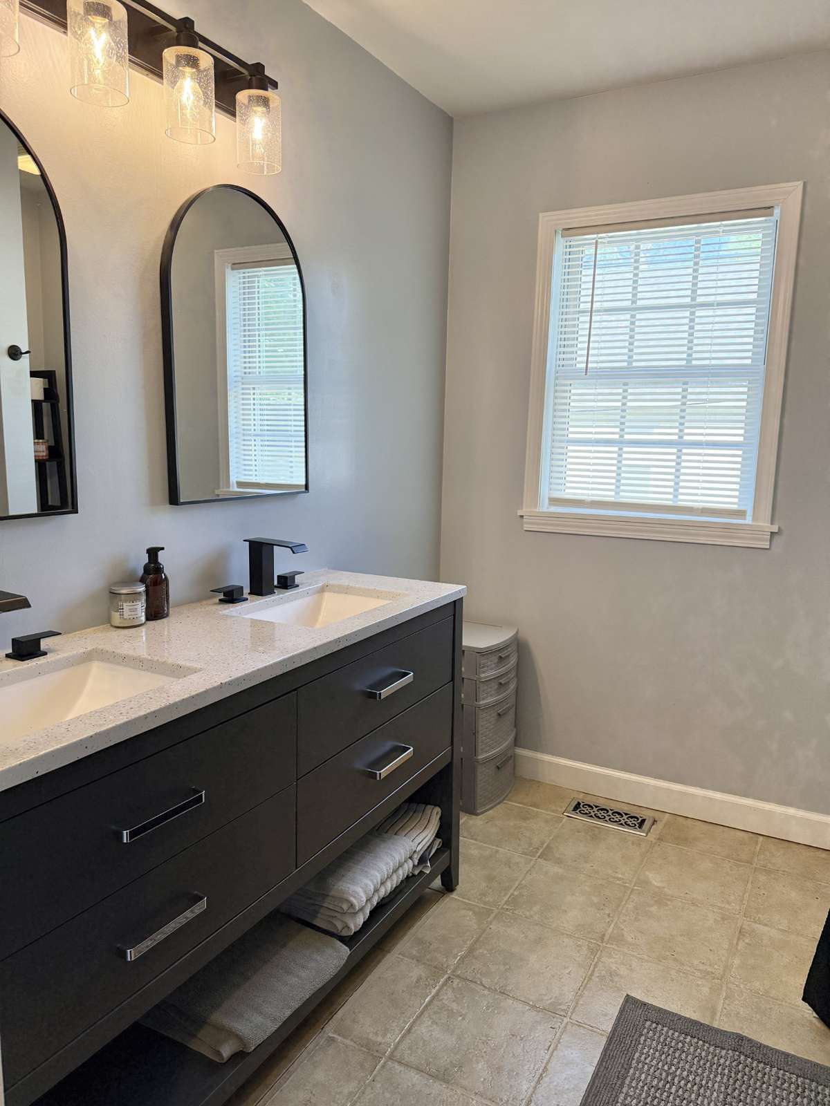 Centrally located full bath