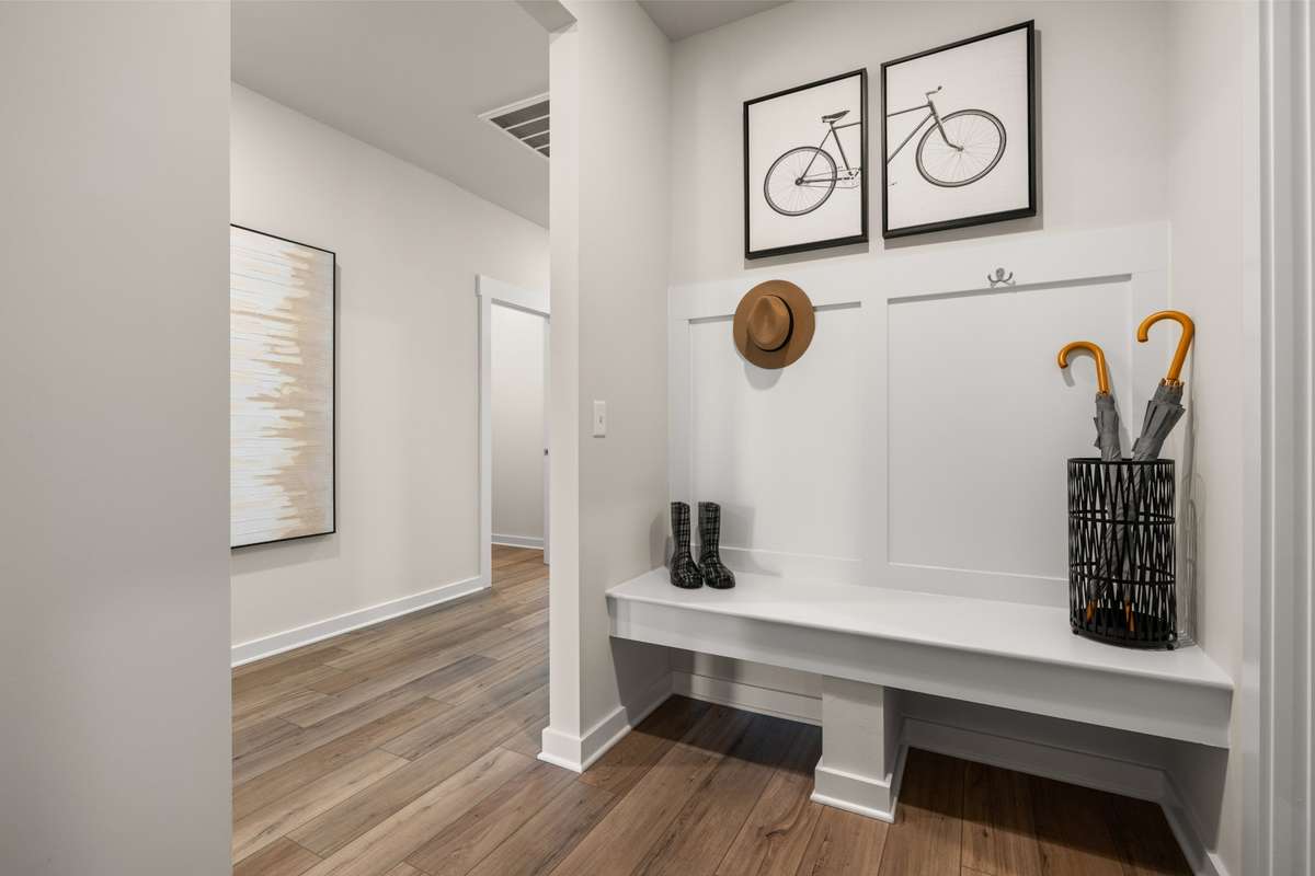 Photo of model, features and selections may not represent community selections
