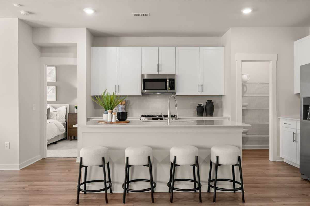 Photo of model, features and selections may not represent community selections