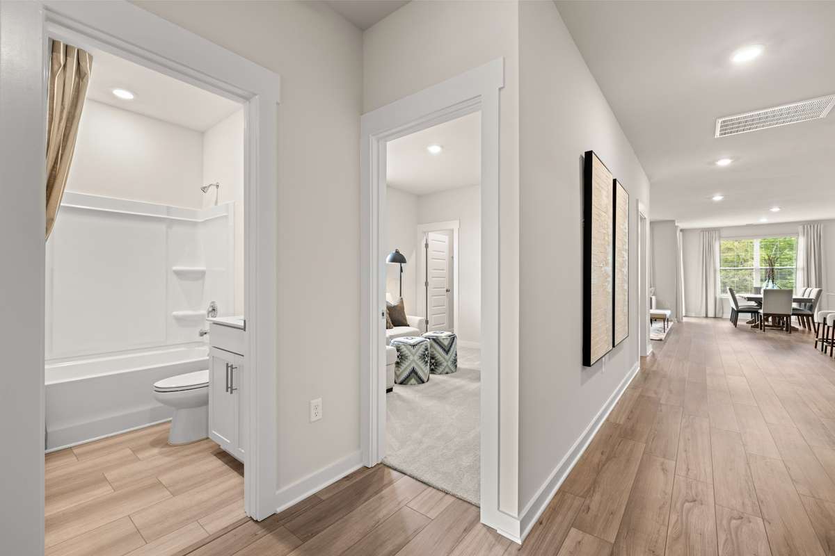 Photo of model, features and selections may not represent community selections