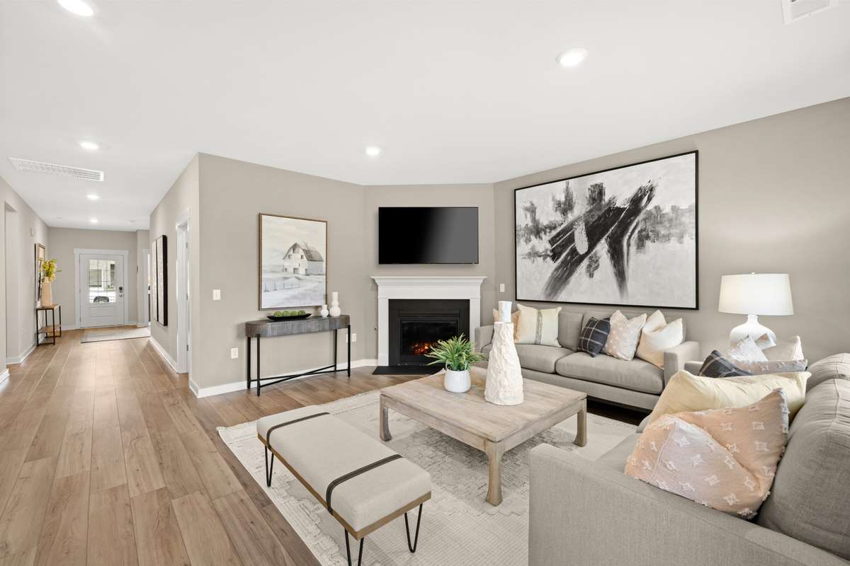 Photo of model, features and selections may not represent community selections