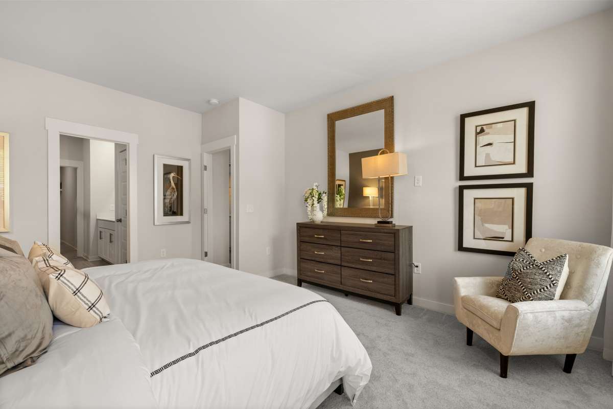 Photo of model, features and selections may not represent community selections