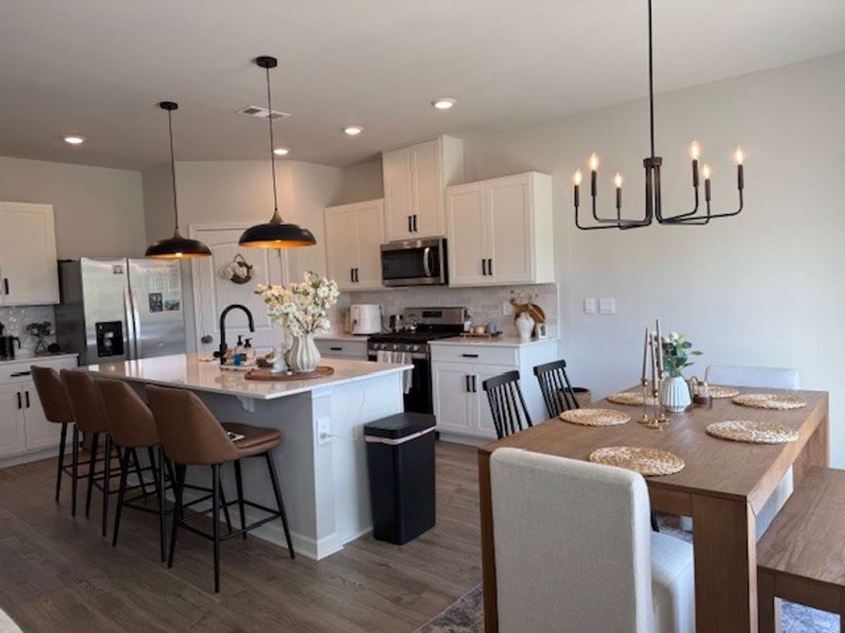 Beautiful lightning fixtures added by seller