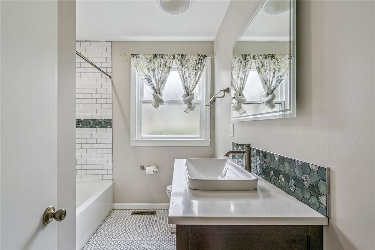 Guest bathroom