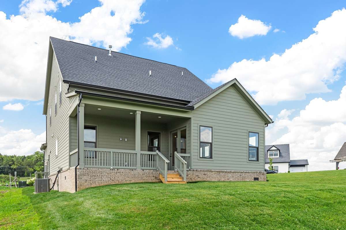 Photos are from another floorplan similar to a Bristol. The Bristol is a new floorplan so photos are more for inspiration.