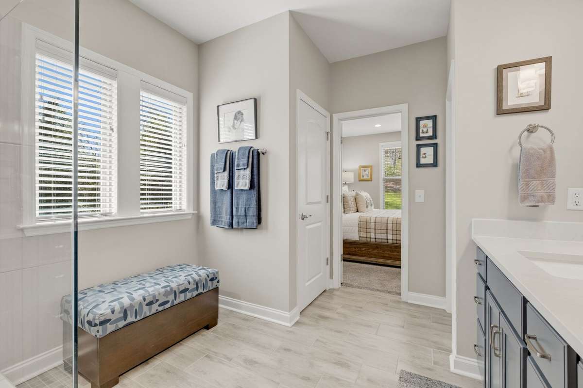 Another angle of the master bath.