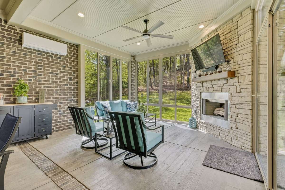 Just bring the people and the fun and this room will bring you endless hours of memories.  You can even watch the deer and other wildlife from any place in the room.  Check out the photos we included!  Open the windows for fresh air.