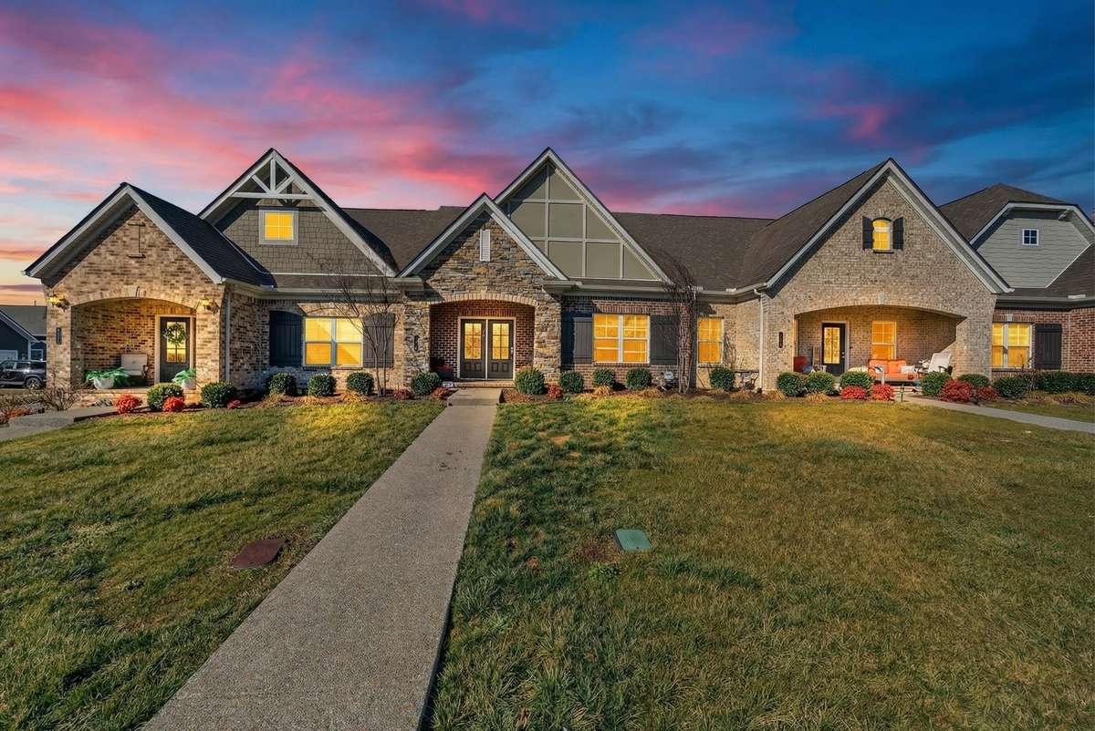Welcome to 250 Cloverbrook!