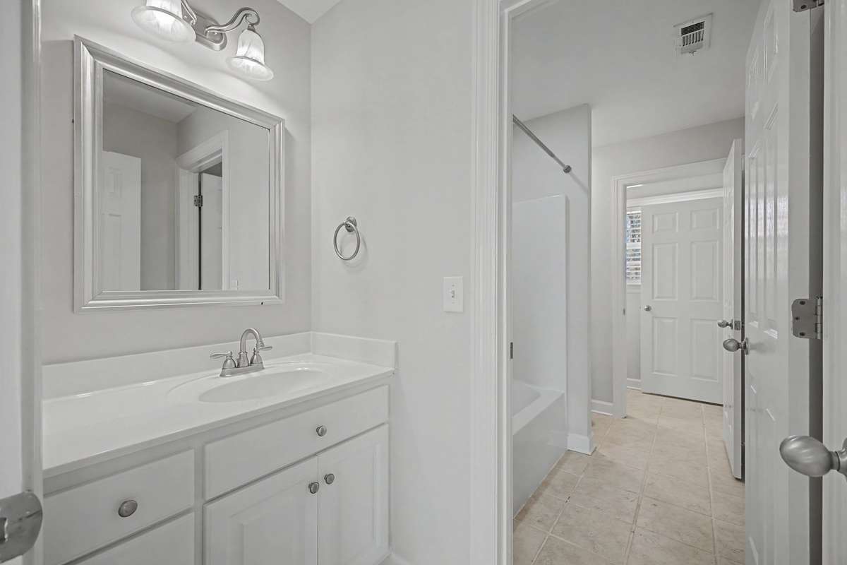 jack in jill bathroom all new paint