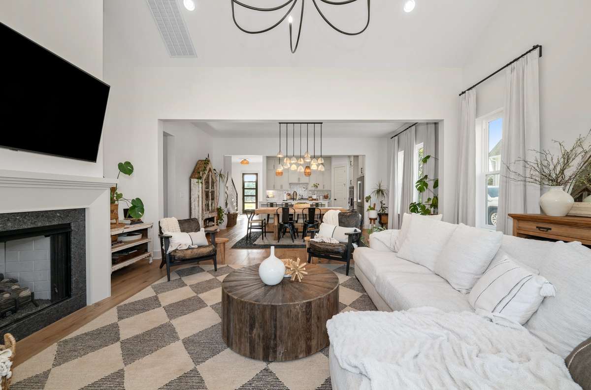 520 Gresham Lane - Vaulted Living Room w/ Fireplace & Rear Slider
