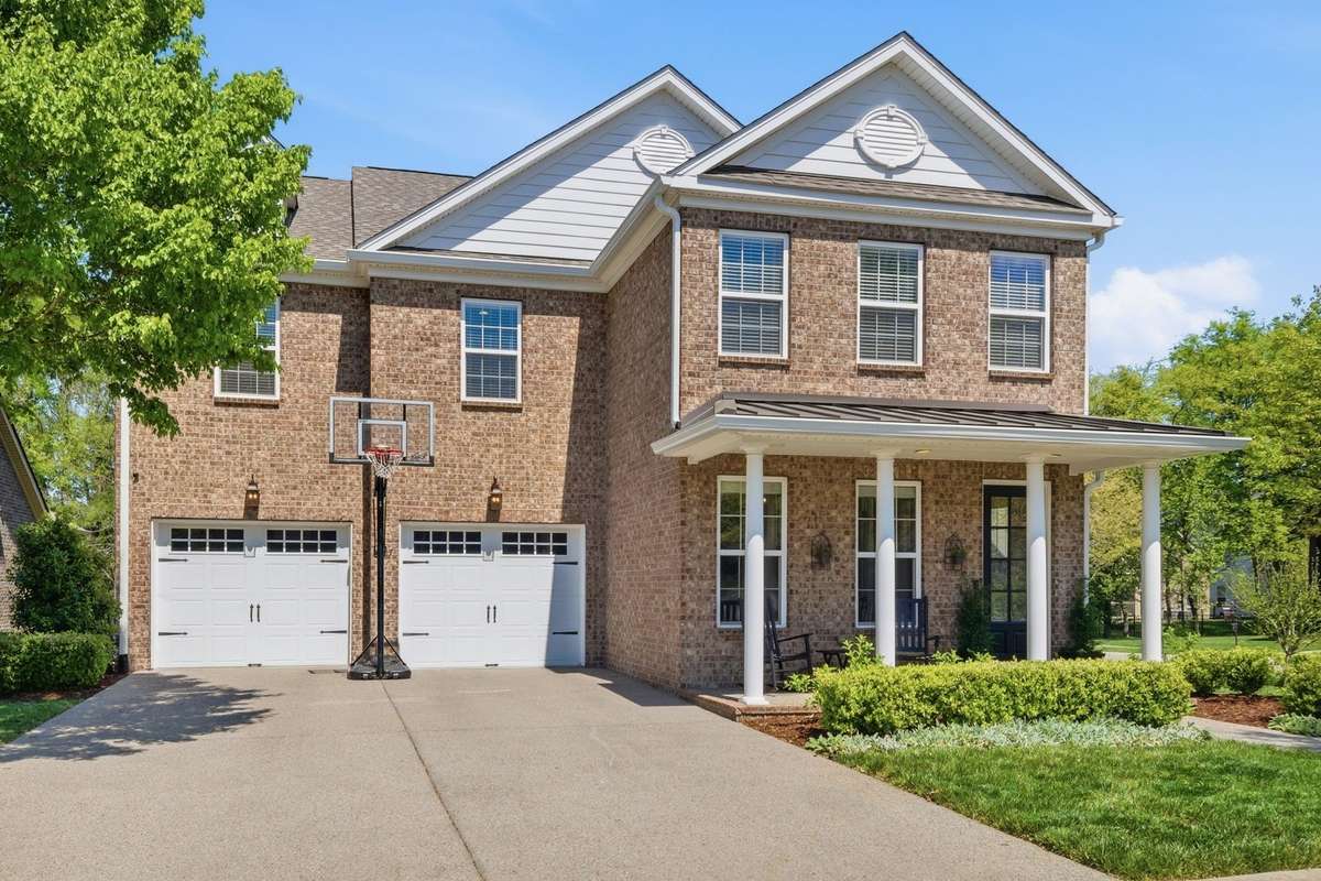Welcome to 1217 Reese Dr! Located 2 miles from Downtown Historic Franklin