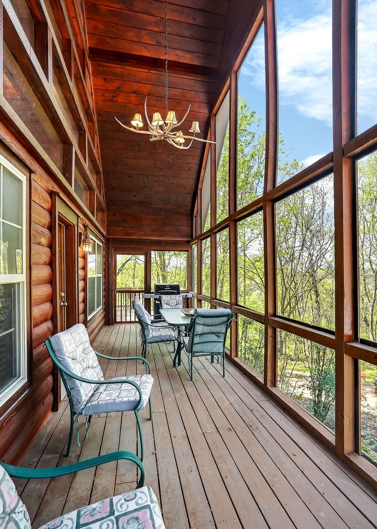screened in porch