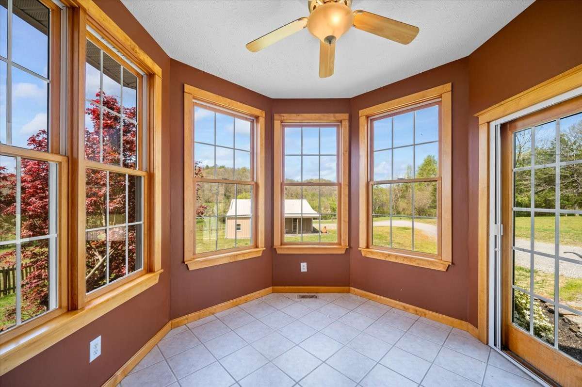 Breakfast Nook
