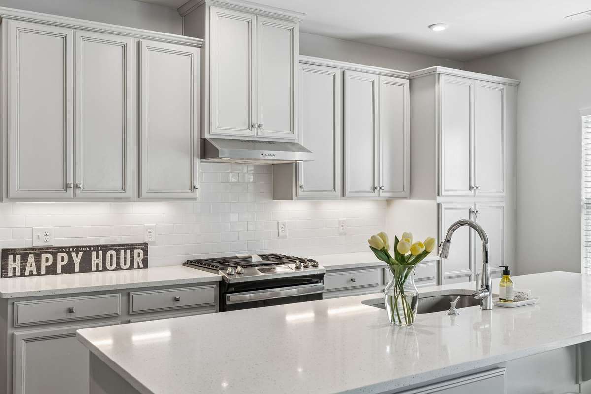 Fantastic kitchen for cooking and entertaining!