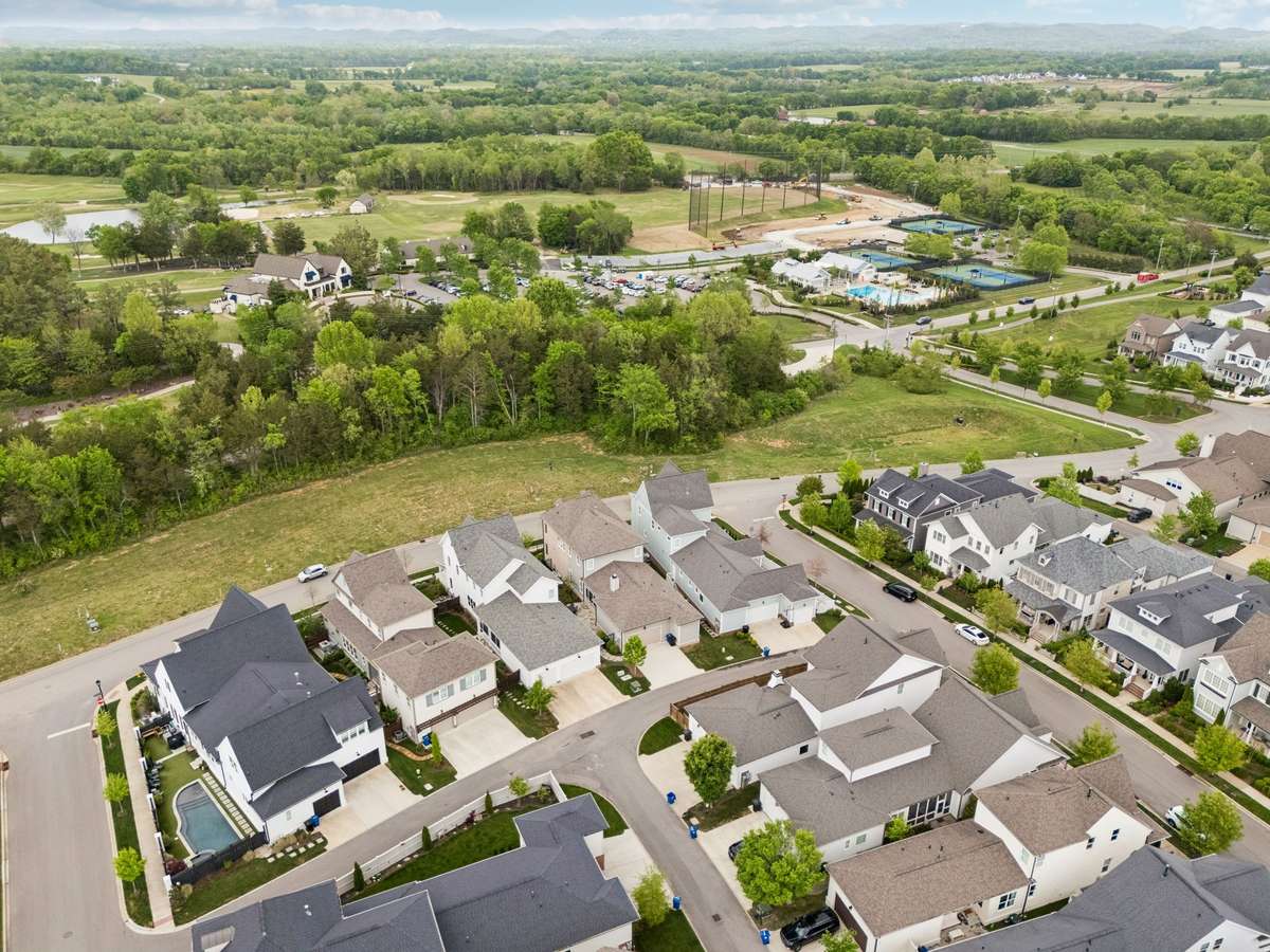Premier location offering walkability to the golf club and an array of resort-style amenities