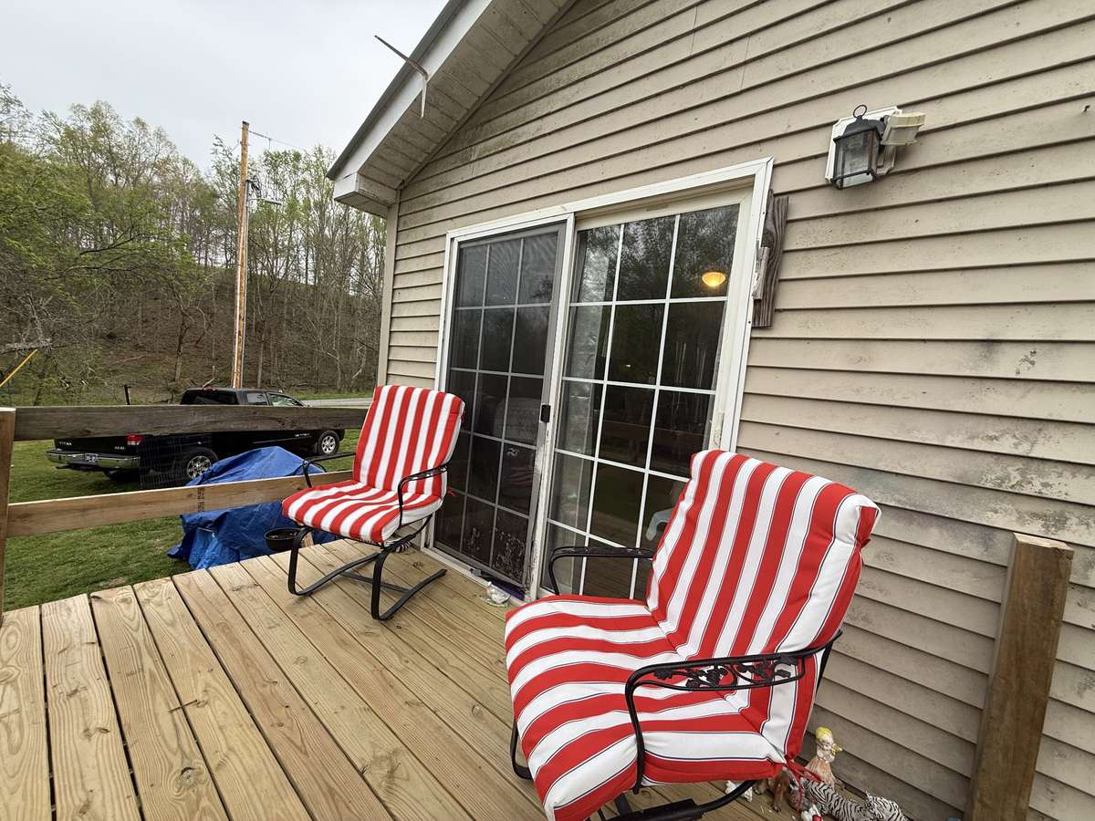 Tiny home front deck