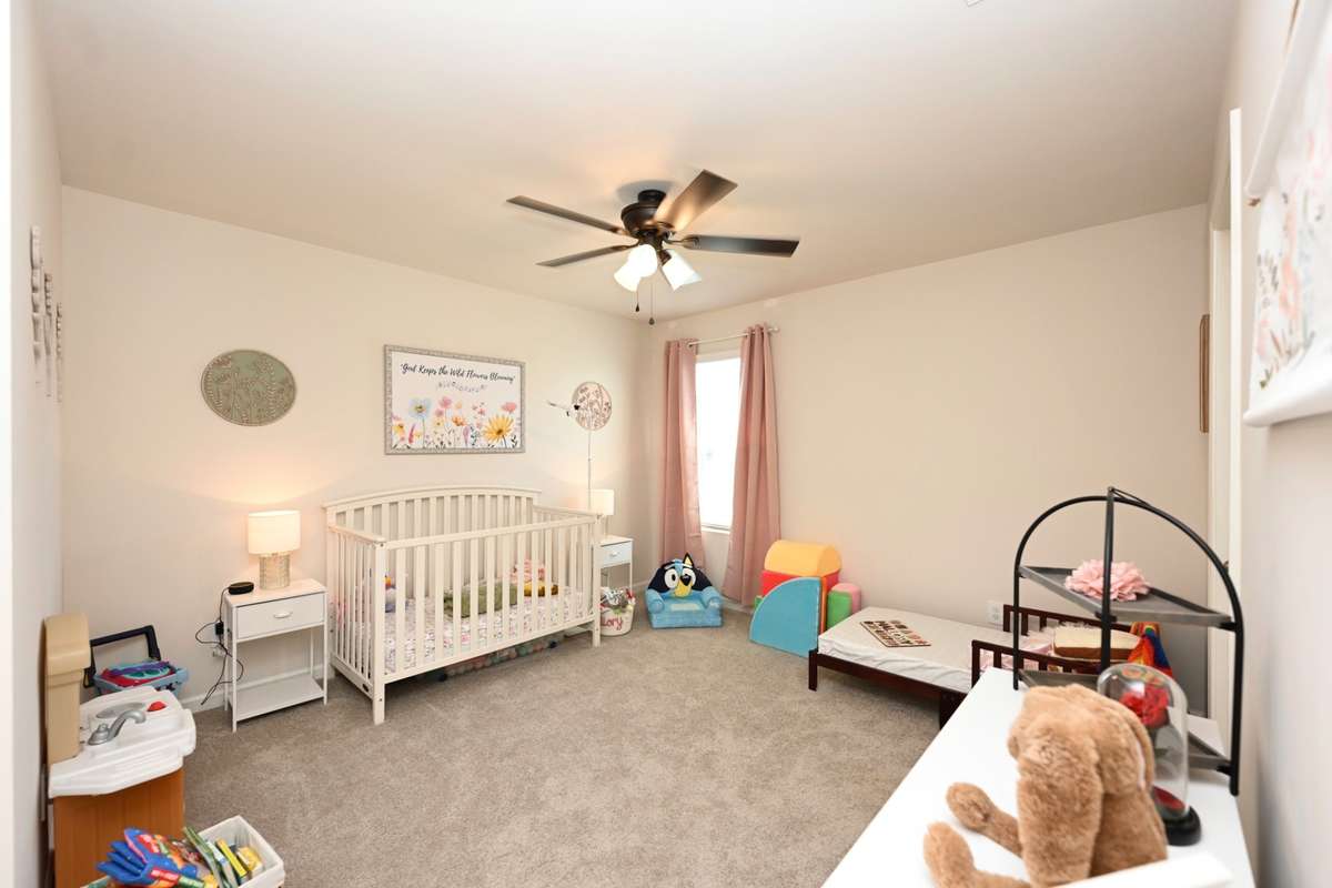 Another bedroom upstairs with lots fo closet space