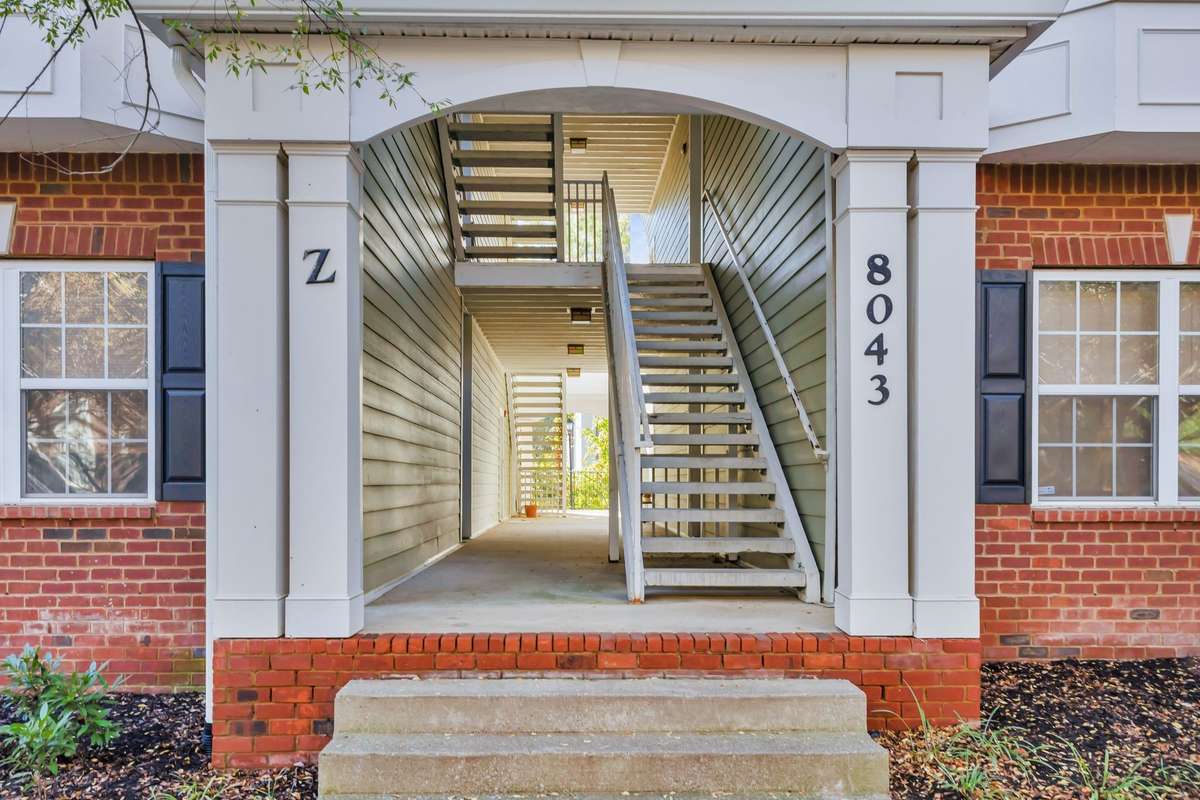 Townhome is located on the top floor... no neighbors above you!