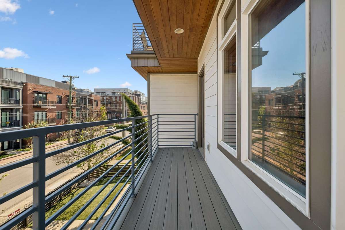 Private balcony off of Primary bedroom!