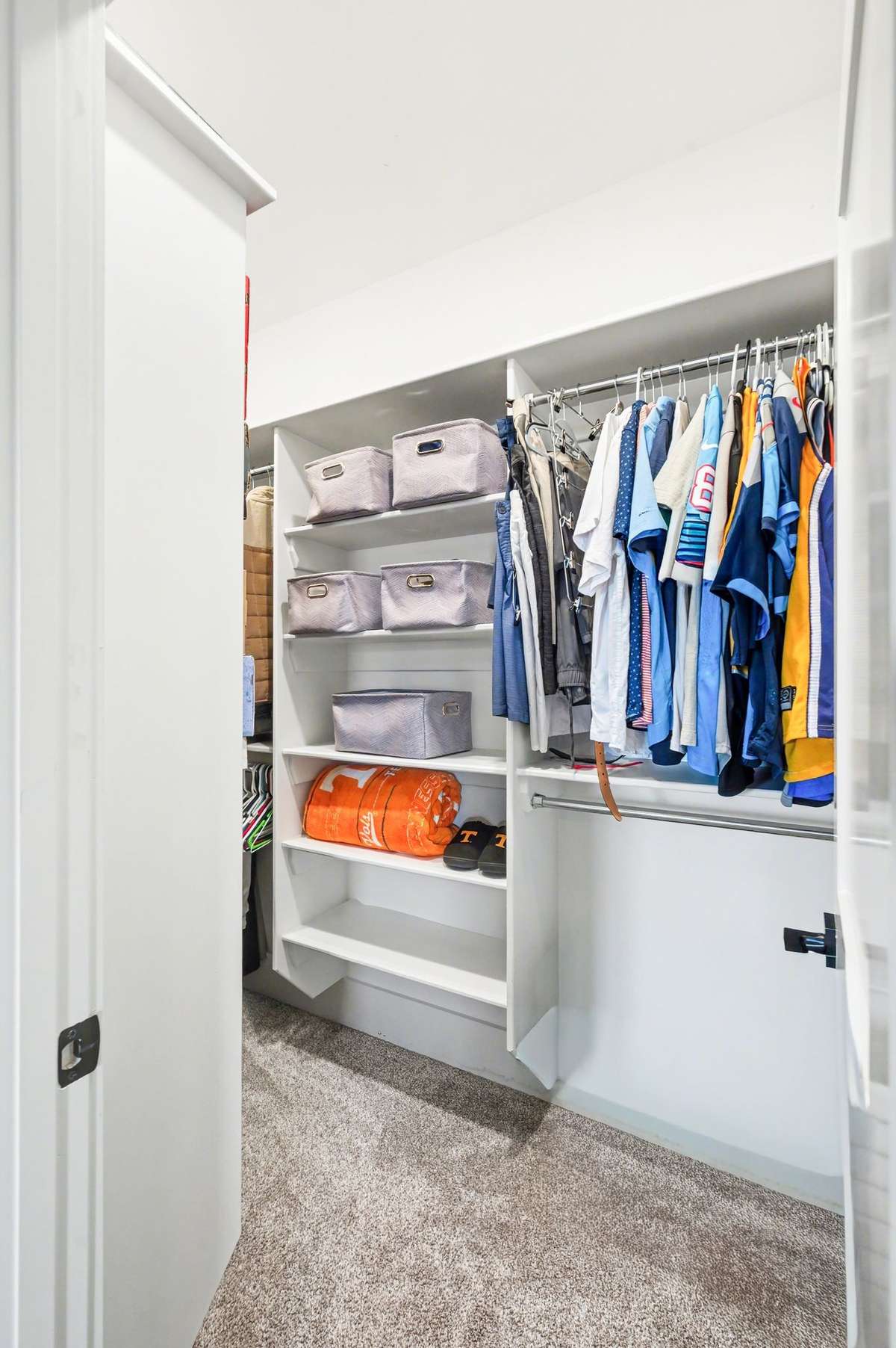Walk in closet