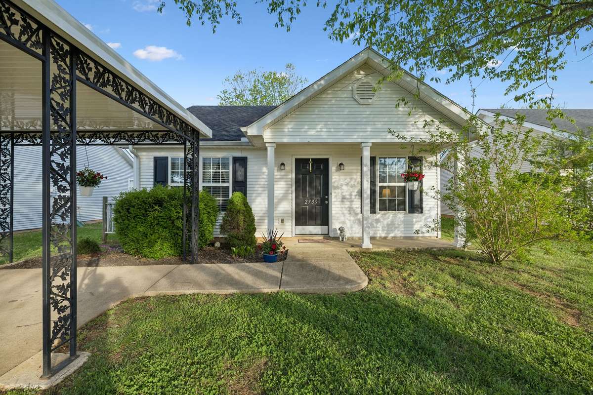 Welcome Home 2739 Oxford Hall Ave. Murfreesboro, TN 37128
