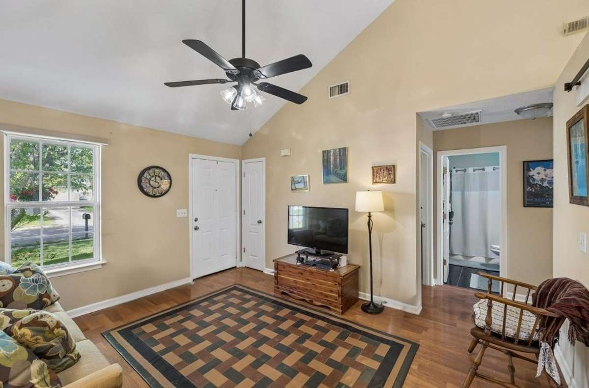Another view of your living room with window & coat closet. 2739 Oxford Hall Ave. Murfreesboro, TN 37128