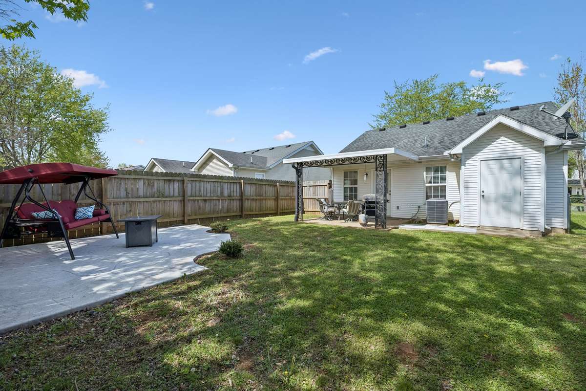 Lovely backyard! 2739 Oxford Hall Ave. Murfreesboro, TN 37128