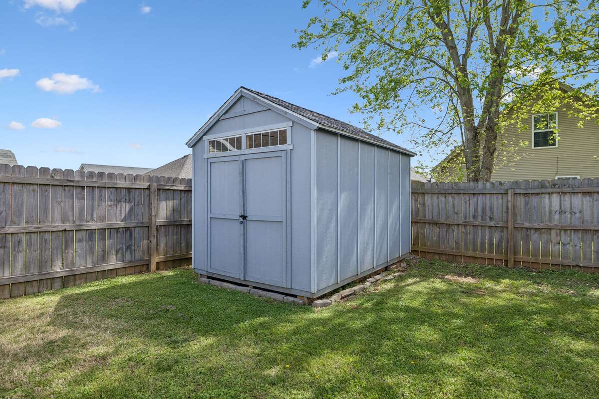 Property also has a nice, updated storage shed with a law mower that remains! 2739 Oxford Hall Ave. Murfreesboro, TN 37128