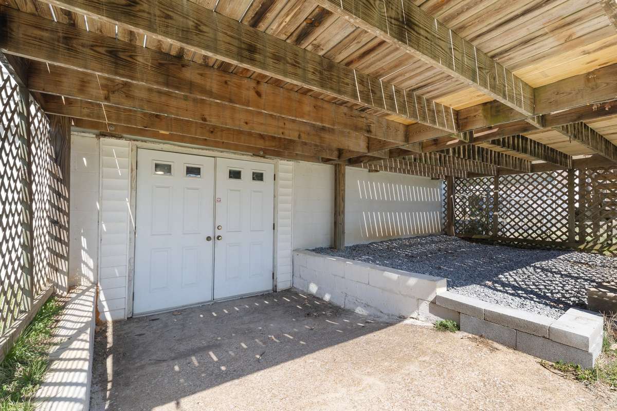 Walkout basement and additional storage under deck