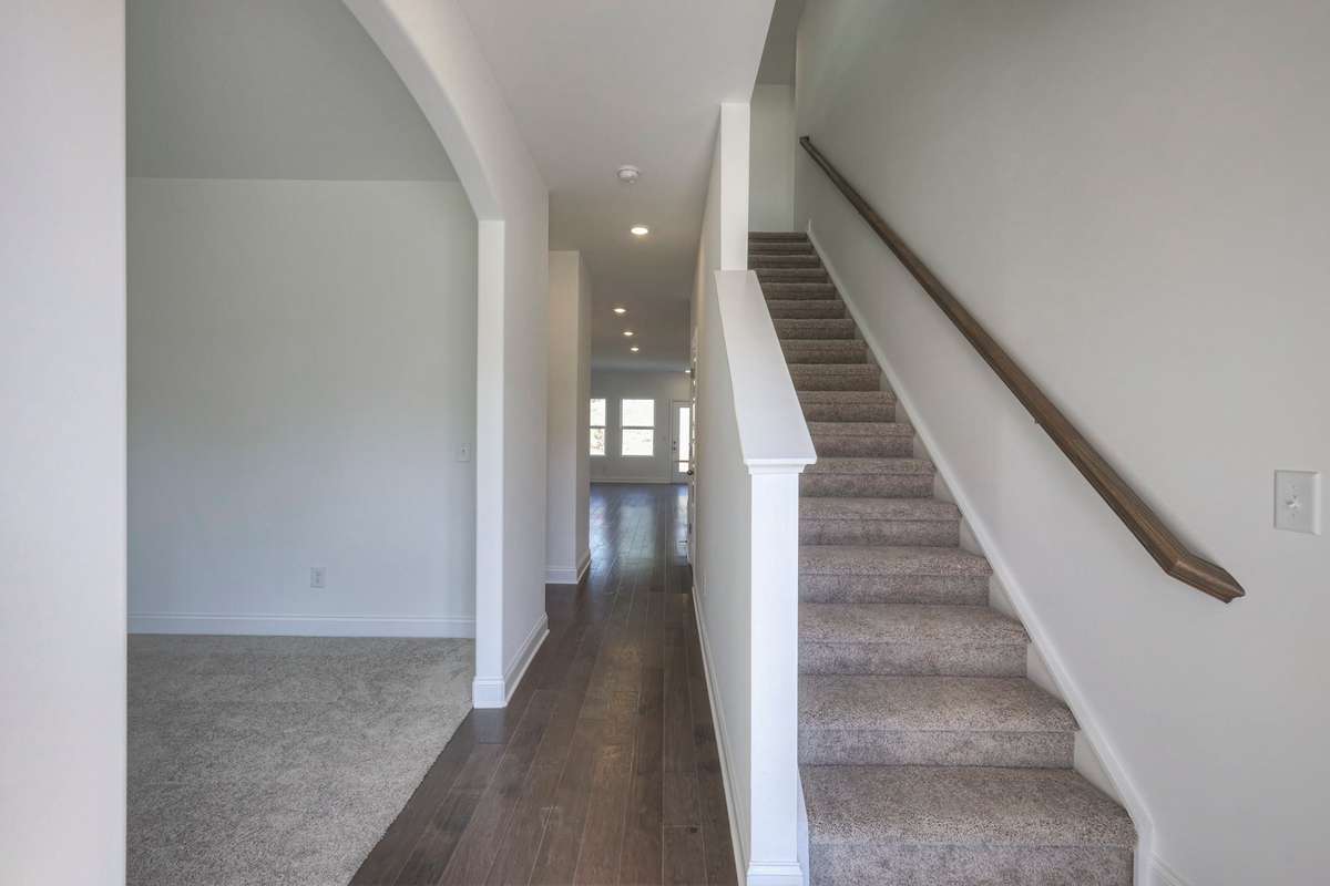 This photo is a sample of the Sutherland floorplan.  Options and exterior will vary depending on customer selections and preferences.