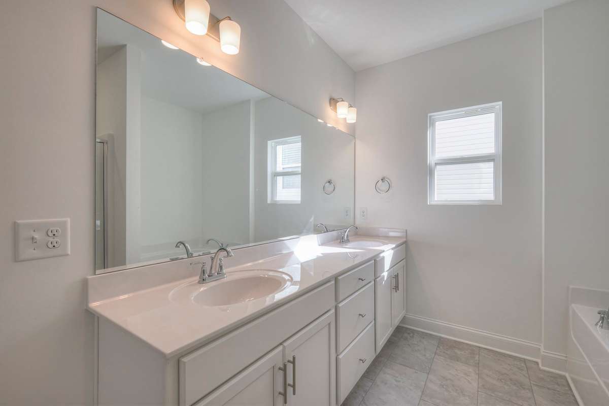 This photo is a sample of the Sutherland floorplan.  Options and exterior will vary depending on customer selections and preferences.