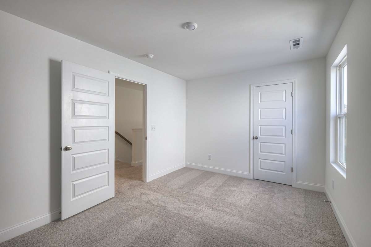 This photo is a sample of the Sutherland floorplan.  Options and exterior will vary depending on customer selections and preferences.